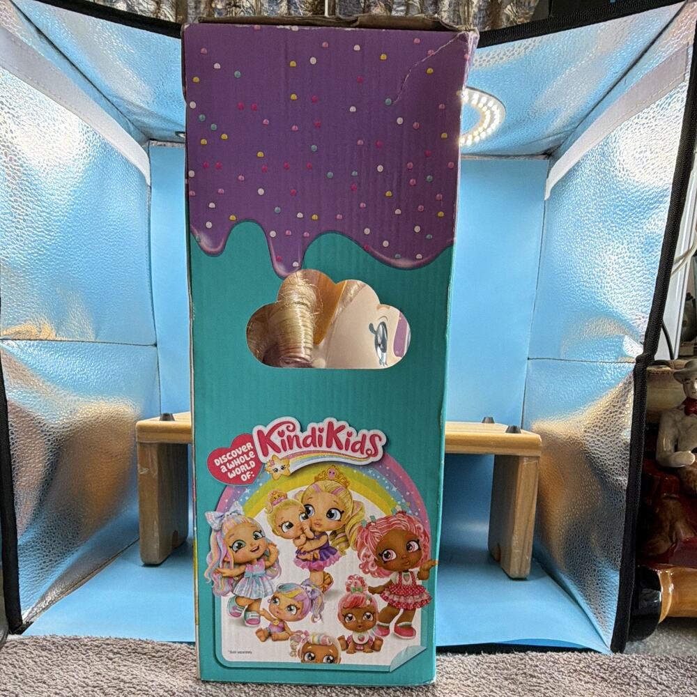 Kindi Kids Scented Sisters Tiara Sparkles 10in Doll, Scented Clothes. New in box - Picture 3 of 7